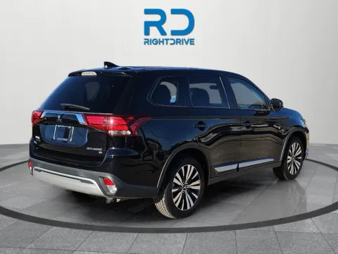 Another view of 2019 Mitsubishi Outlander SE for sale in El Paso, TX at RightDrive - 8320 Gateway East