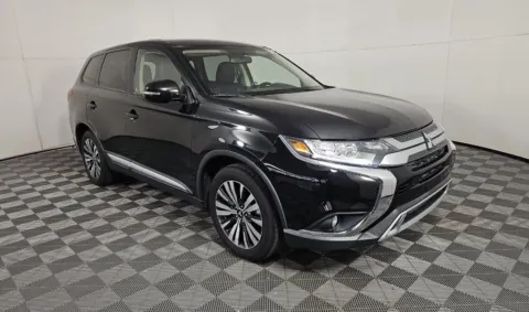 Another view of 2019 Mitsubishi Outlander SE for sale in El Paso, TX at RightDrive - 8320 Gateway East