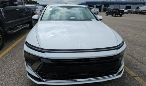 Photos of 2025 Hyundai Sonata SEL for sale in El Paso, TX at RightDrive - 8320 Gateway East