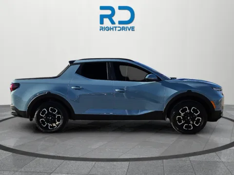 Photos of 2023 Hyundai Santa Cruz SEL Premium for sale in El Paso, TX at RightDrive - 8320 Gateway East