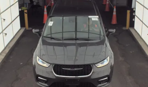 Photos of 2023 Chrysler Pacifica Touring L for sale in El Paso, TX at RightDrive - 8320 Gateway East