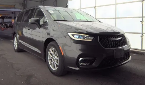 More photos of 2023 Chrysler Pacifica Touring L at RightDrive - 8320 Gateway East, TX