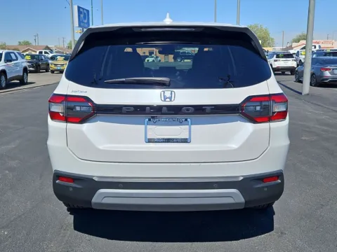 More photos of 2025 Honda Pilot EX-L at RightDrive - 8320 Gateway East, TX