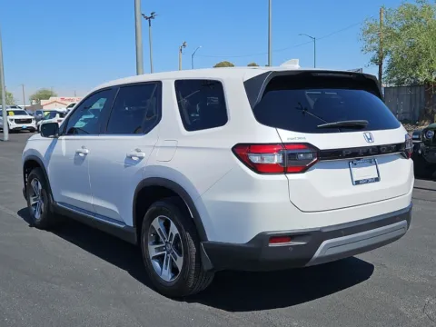 More photos of 2025 Honda Pilot EX-L at RightDrive - 8320 Gateway East, TX