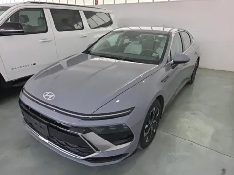 Another view of 2025 Hyundai Sonata SEL for sale in El Paso, TX at RightDrive - 8320 Gateway East