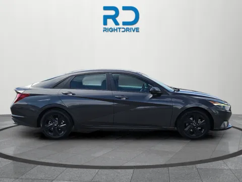 Photos of 2021 Hyundai Elantra SEL for sale in El Paso, TX at RightDrive - 8320 Gateway East