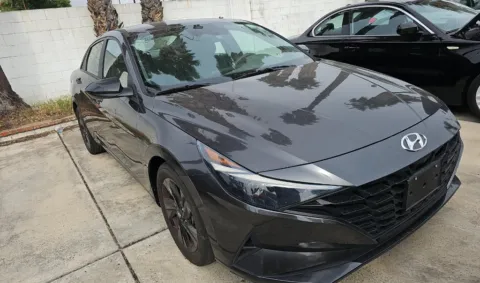 More photos of 2021 Hyundai Elantra SEL at RightDrive - 8320 Gateway East, TX