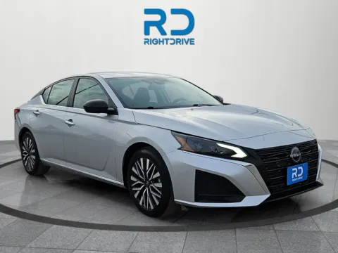 Silver 2024 Nissan Altima 2.5 SV for sale in El Paso, TX