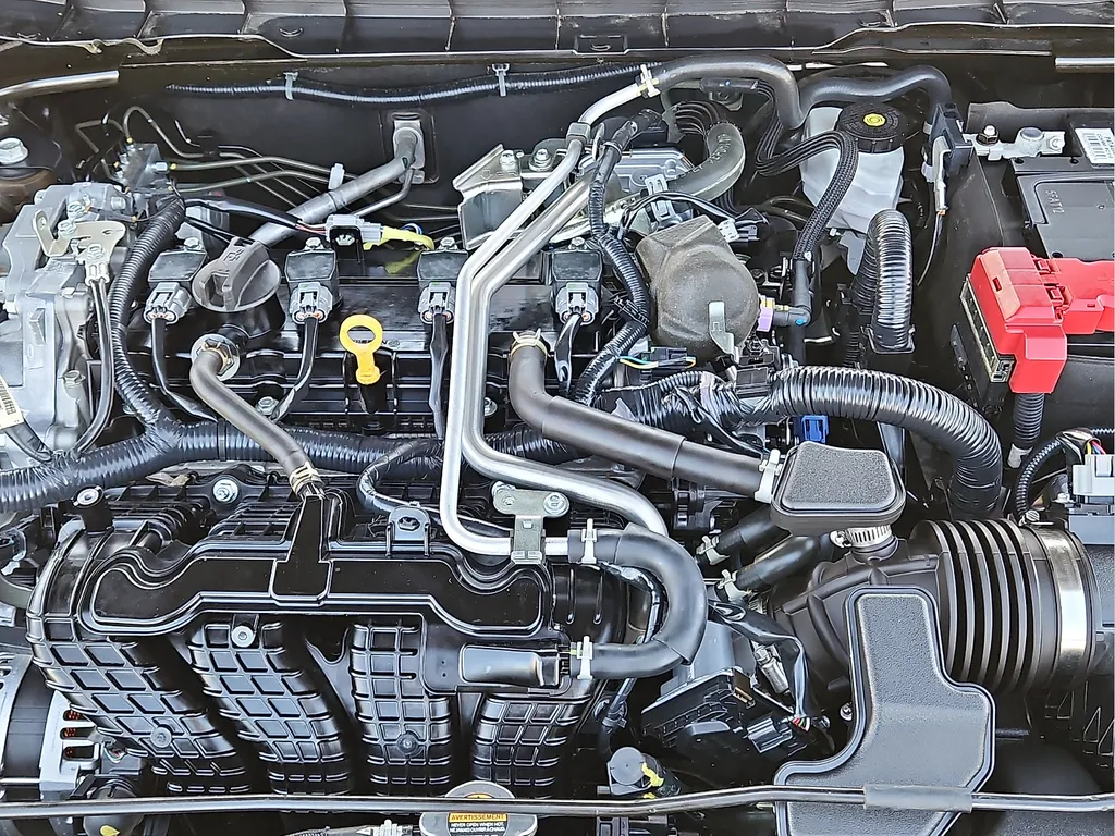 2025 Nissan Altima SV - Photo 8