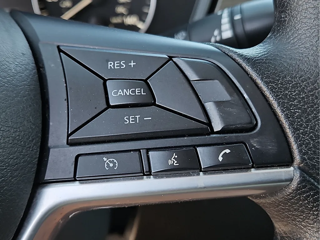 2025 Nissan Altima SV - Photo 22