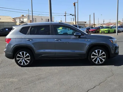 Photos of 2024 Volkswagen Taos 1.5T SE for sale in El Paso, TX at RightDrive - 8320 Gateway East