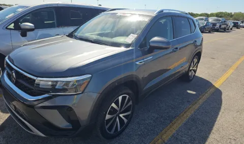 Photos of 2024 Volkswagen Taos 1.5T SE for sale in El Paso, TX at RightDrive - 8320 Gateway East