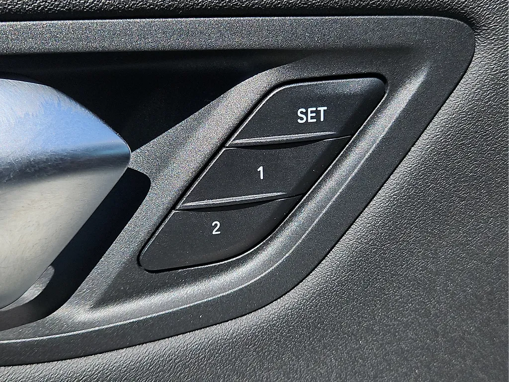 2025 BMW 2 Series 228 - Photo 19
