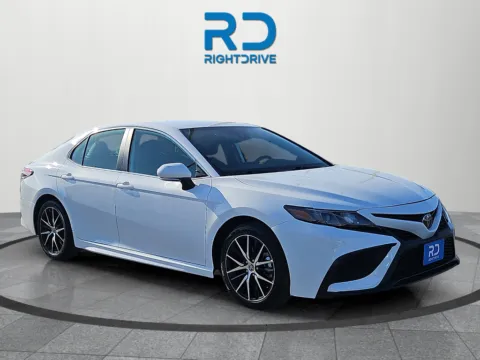 White 2024 Toyota Camry SE for sale in El Paso, TX