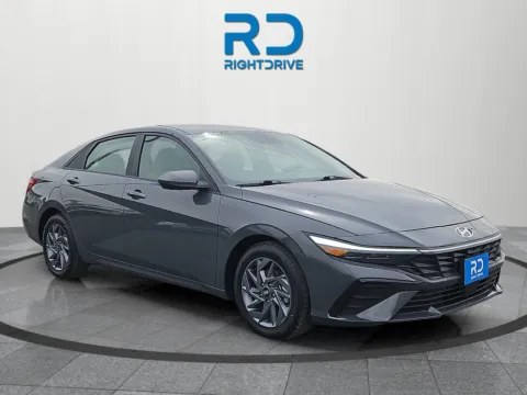 Gray 2024 Hyundai Elantra SEL for sale in El Paso, TX