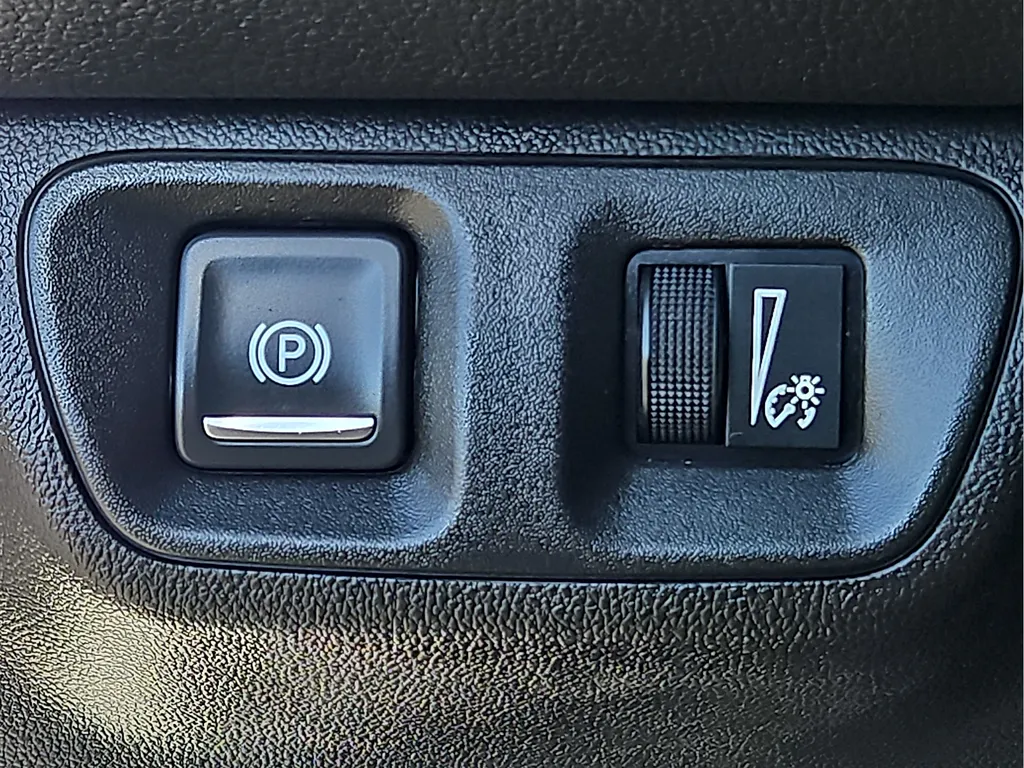 GMC Acadia photo 19