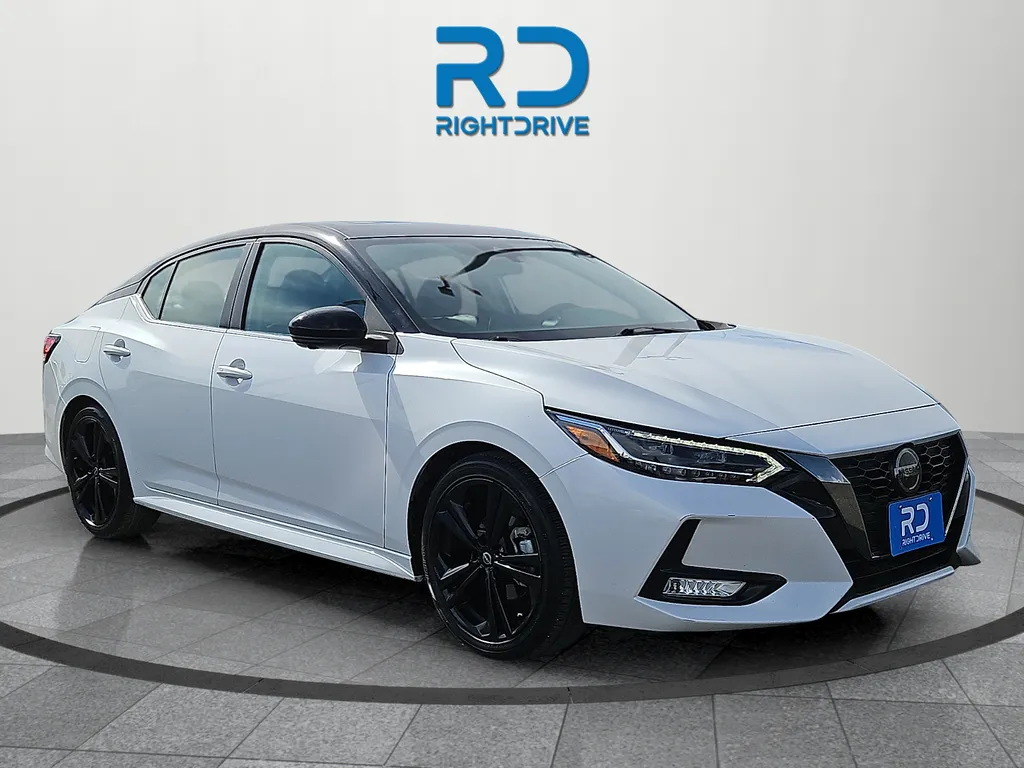 White 2023 Nissan Sentra SR for sale in El Paso, TX