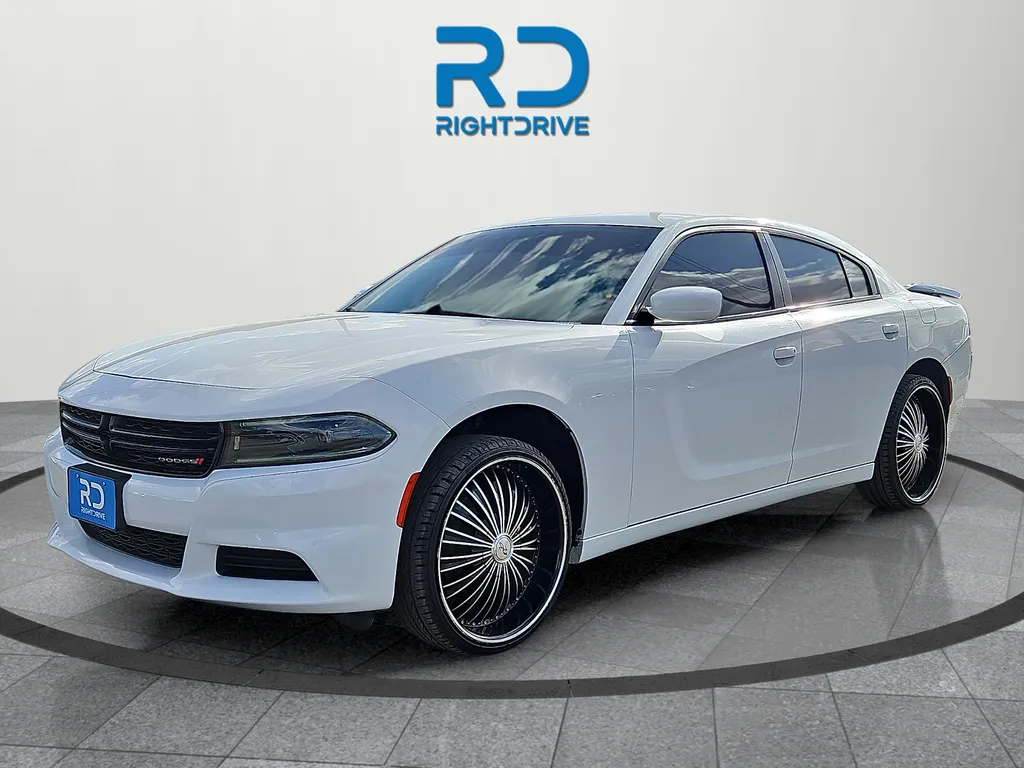 Dodge Charger photo 6