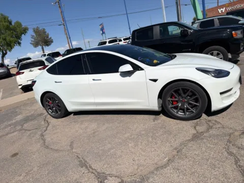 More photos of 2020 Tesla Model 3 Standard Range Plus at RightDrive - 8320 Gateway East, TX