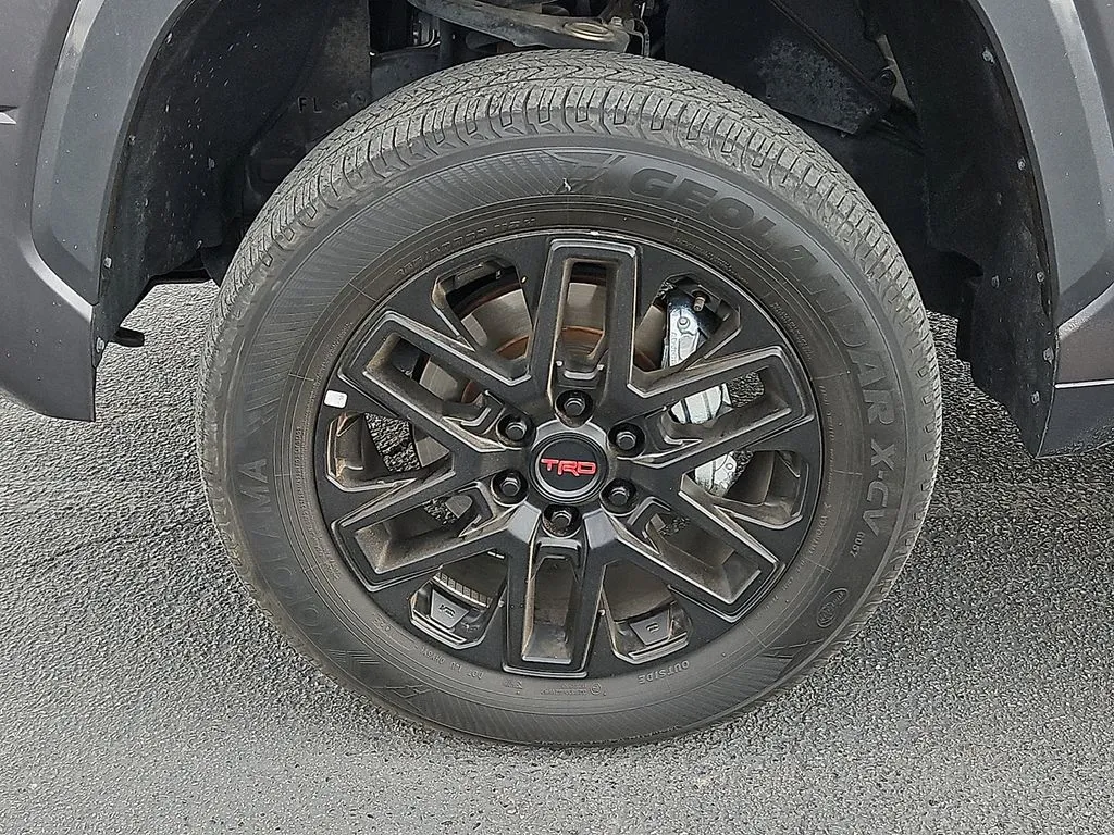 Toyota Tundra photo 9