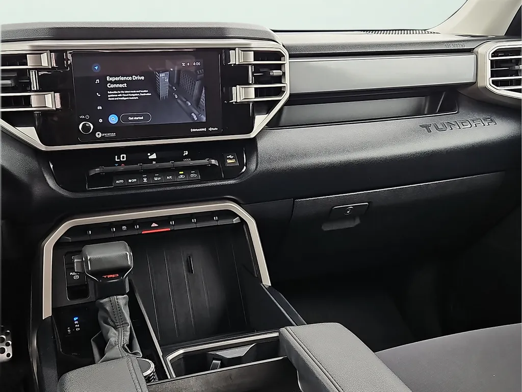 Toyota Tundra photo 15
