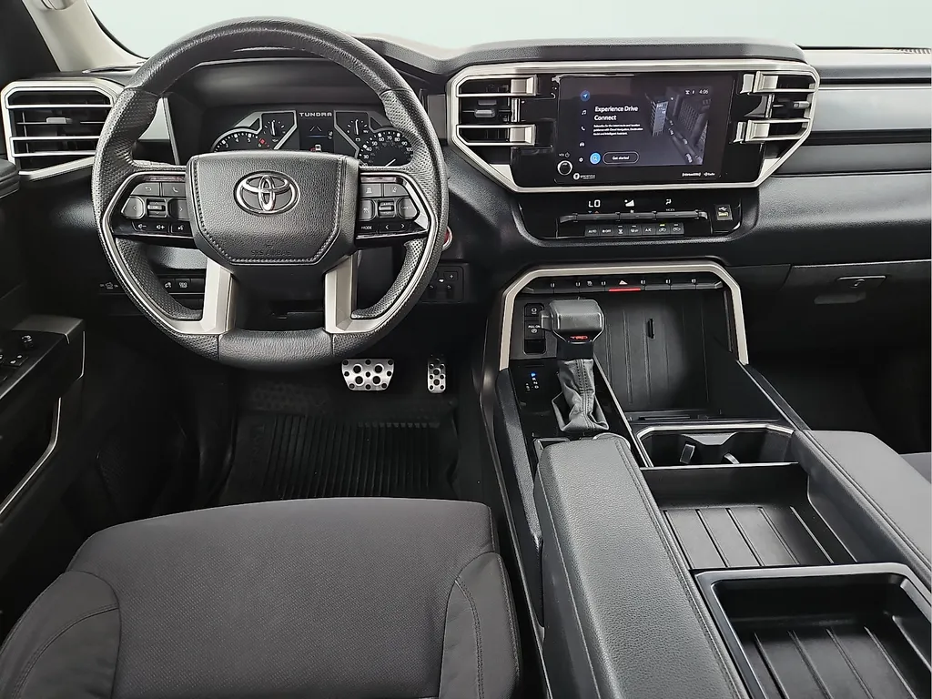 Toyota Tundra photo 14