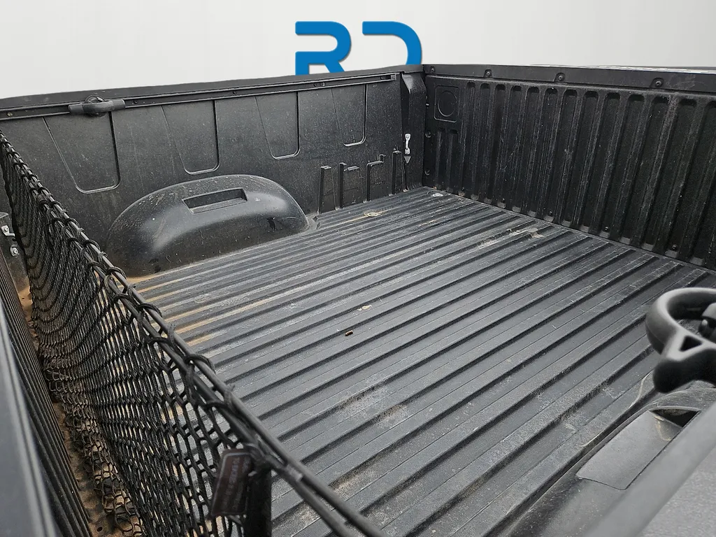 Toyota Tundra photo 10