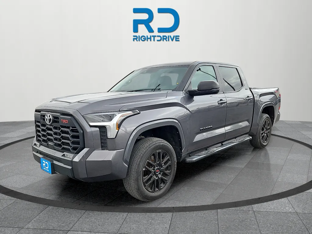 Toyota Tundra photo 7