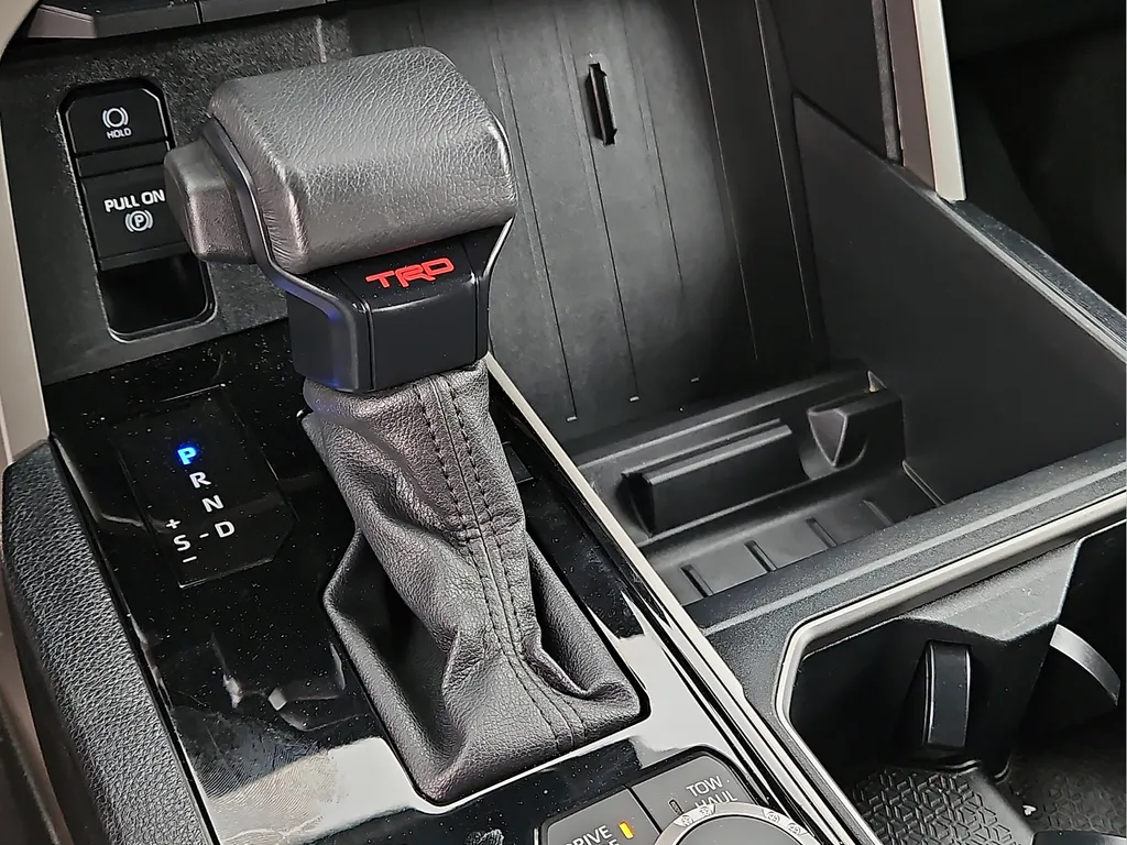 Toyota Tundra photo 25