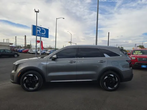 More photos of 2025 Kia Sorento Hybrid EX at RightDrive - 8320 Gateway East, TX
