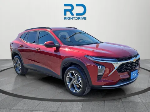 Red 2025 Chevrolet Trax LT for sale in El Paso, TX
