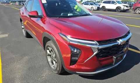 More photos of 2025 Chevrolet Trax LT at RightDrive - 8320 Gateway East, TX