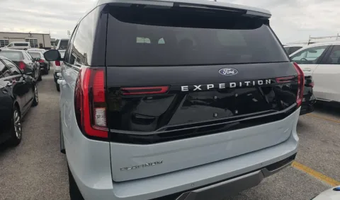 More photos of 2025 Ford Expedition Platinum at RightDrive - 8320 Gateway East, TX