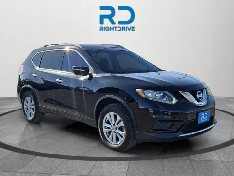Black 2014 Nissan Rogue SV for sale in El Paso, TX