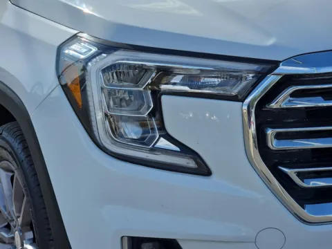 Photos of 2024 GMC Terrain SLT for sale in El Paso, TX at RightDrive - 8320 Gateway East