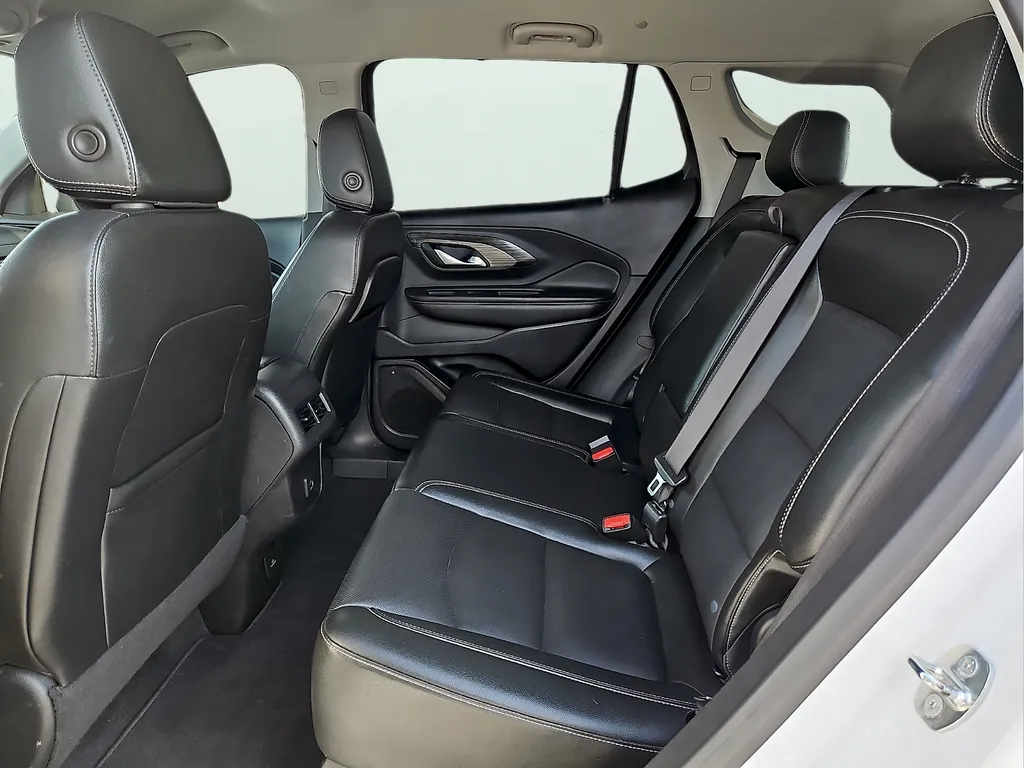GMC Terrain photo 13