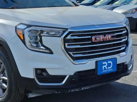 White 2024 GMC Terrain SLT for sale in El Paso, TX