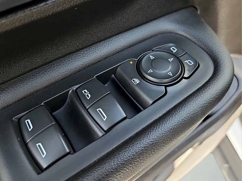 GMC Terrain photo 16