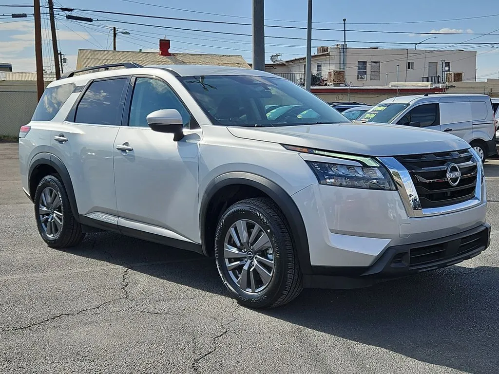Silver 2025 Nissan Pathfinder SV for sale in El Paso, TX