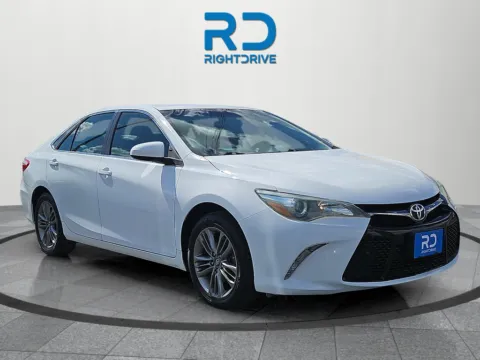 White 2016 Toyota Camry SE for sale in El Paso, TX