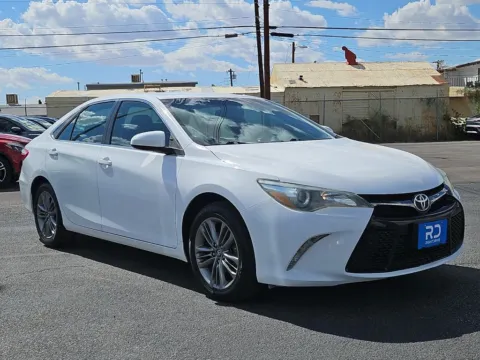 White 2016 Toyota Camry SE for sale in El Paso, TX