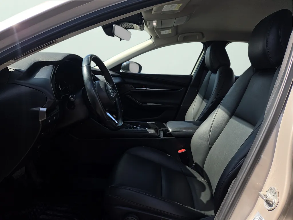 Mazda Mazda3 photo 19