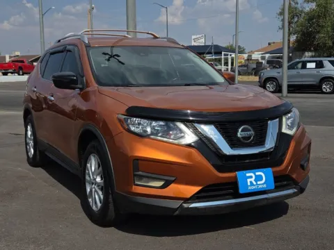 Orange 2020 Nissan Rogue SV for sale in El Paso, TX