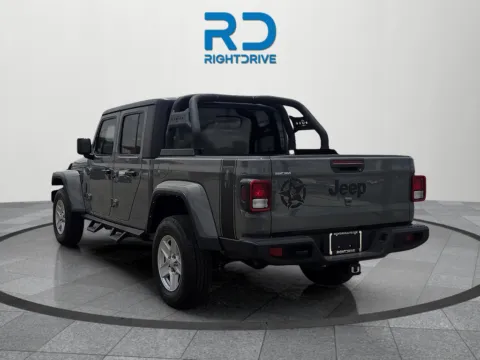More photos of 2022 Jeep Gladiator Sport at RightDrive - 8320 Gateway East, TX