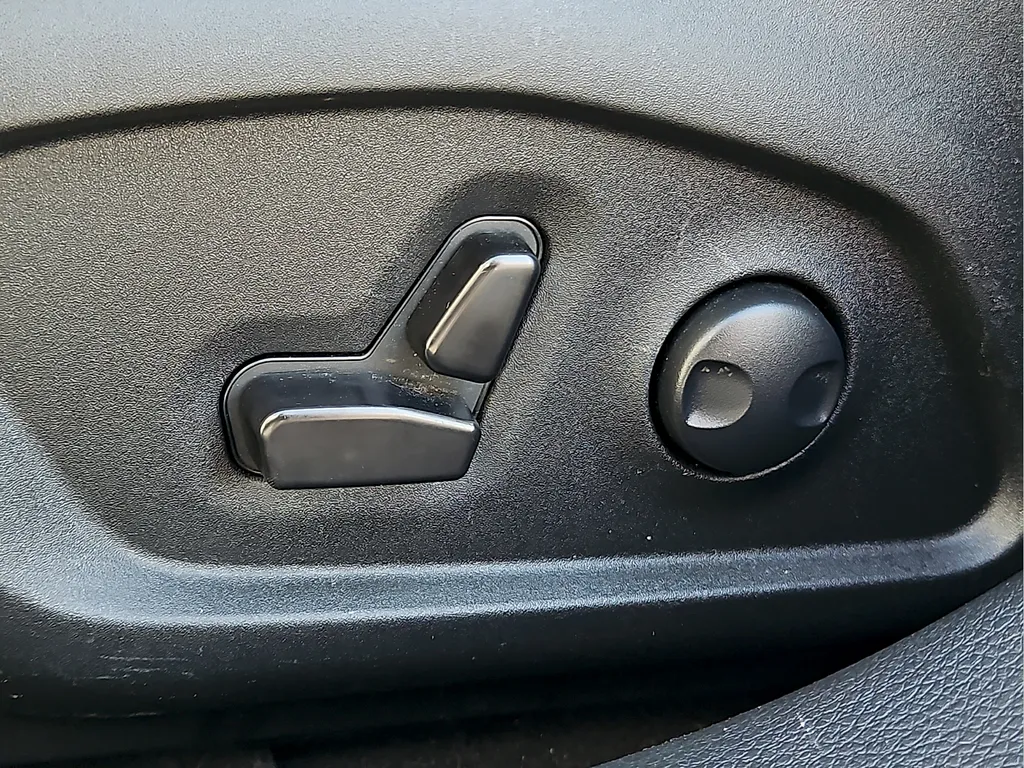 Jeep Compass photo 18