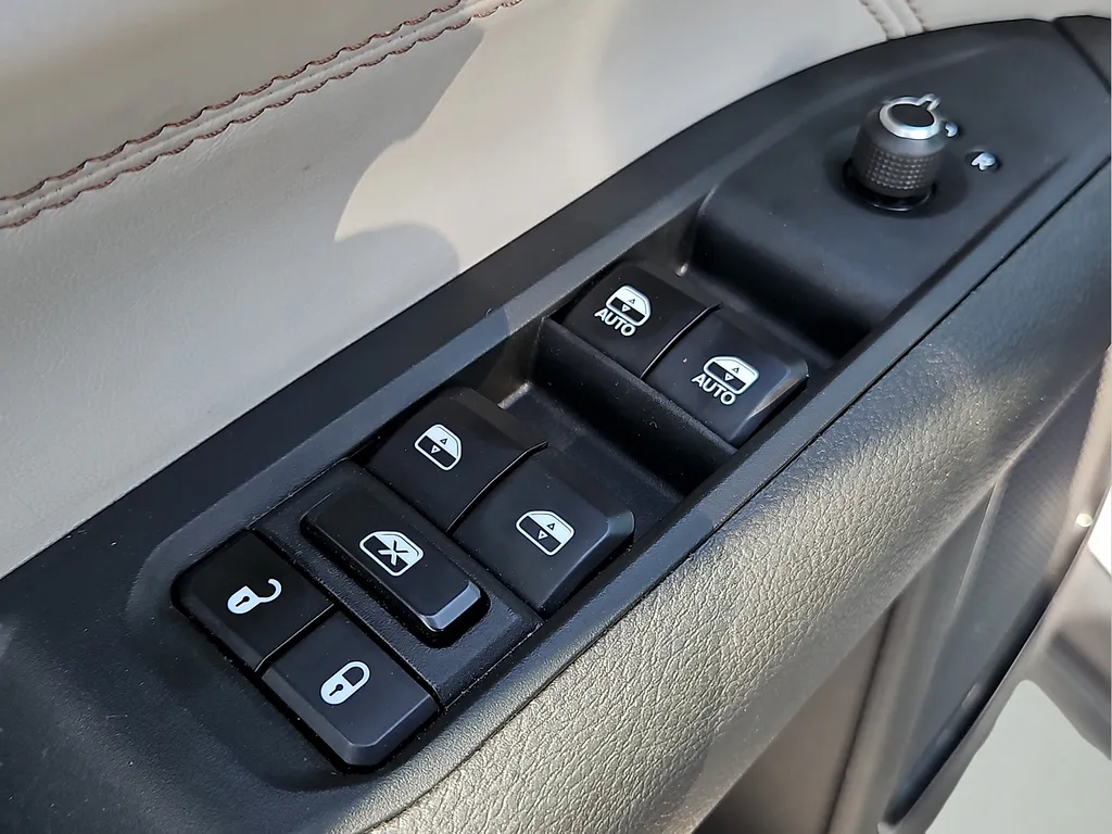 Jeep Compass photo 16