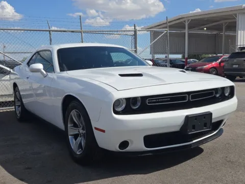 White 2019 Dodge Challenger SXT for sale in El Paso, TX