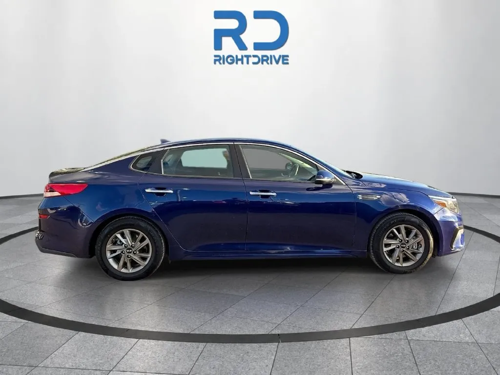 Kia Optima photo 2