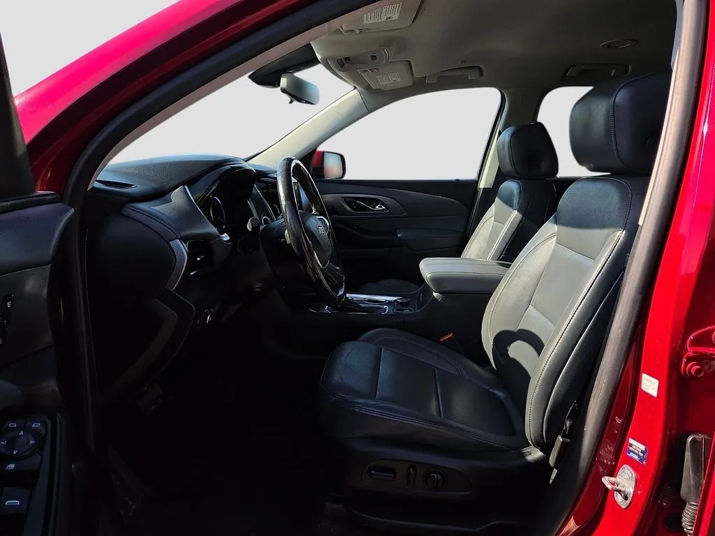 Chevrolet Traverse photo 19