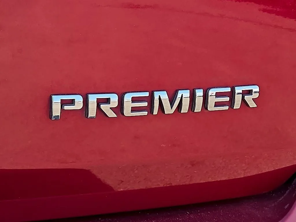 Chevrolet Traverse photo 12